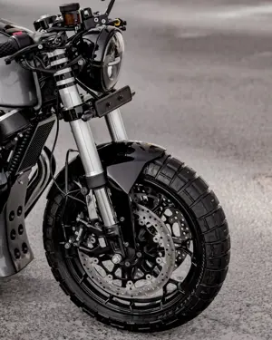 Neev Royal Enfield CGT Cafe Racer 650