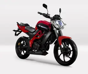 UM Global Xtreet 2014 Front 3-Quarter