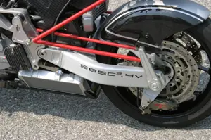 385