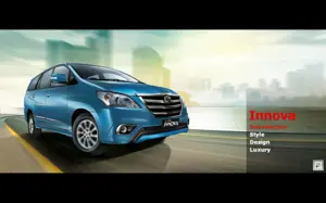 2014 Toyota Innova 3-Quarter Front 'Blue Metallic'