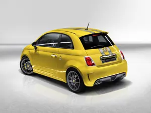 695 Tributo Ferrari