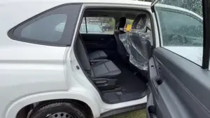 Toyota Innova HyCross G Base Variant - Taxi Model