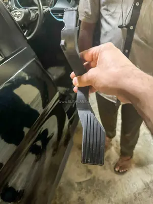 Tata Nexon EV Acceletaor Pedal Breaks (Image Source - RushLane)
