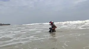 Ola Scooter vs Salt Water - Aki D Hot Pistonz