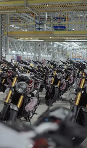 Bajaj Starts Manufacturing Triumph Speed 400 in India