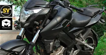 Matte Black Bajaj Pulsar NS200 by SV Stickers (Chennai)