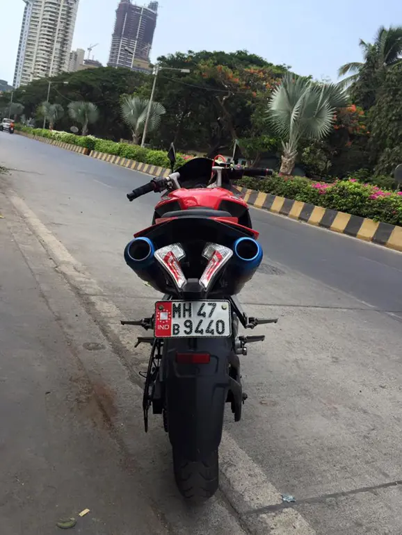 Pulsar-RS200-Dual-Exhaust-2