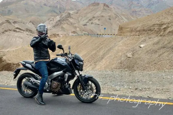 Bajaj Pulsar VS400 in Leh