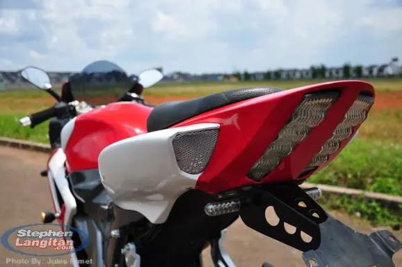 Modified Bajaj Pulsar 220F