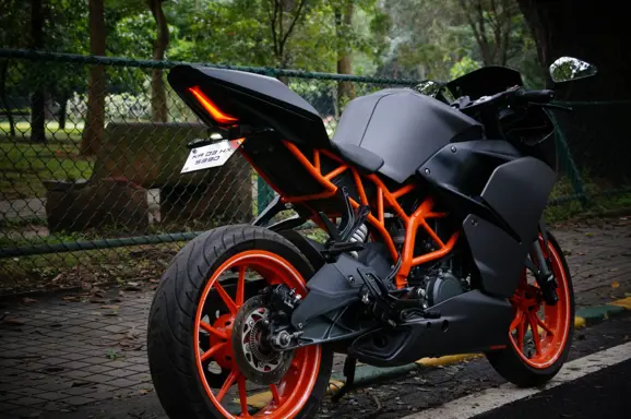 KTM RC390 Charcoal Grey Wrap by WrapCraft