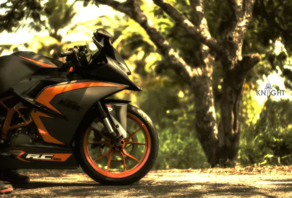 Custom KTM RC 390 Wrap by KNIGHT Auto Customizer