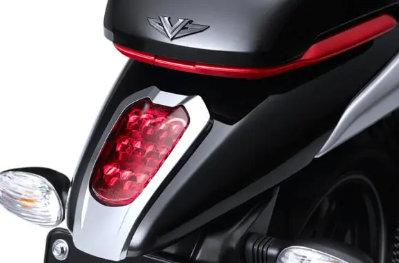 3_classic-led-tail-lamp
