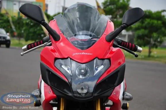 Modified Bajaj Pulsar 220F