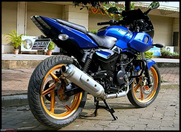 Modified Bajaj Pulsar 220F