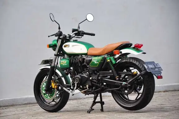 Modified Bajaj Pulsar 220F