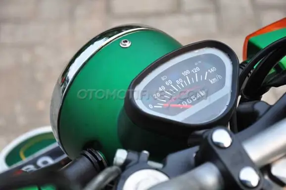 Modified Bajaj Pulsar 220F
