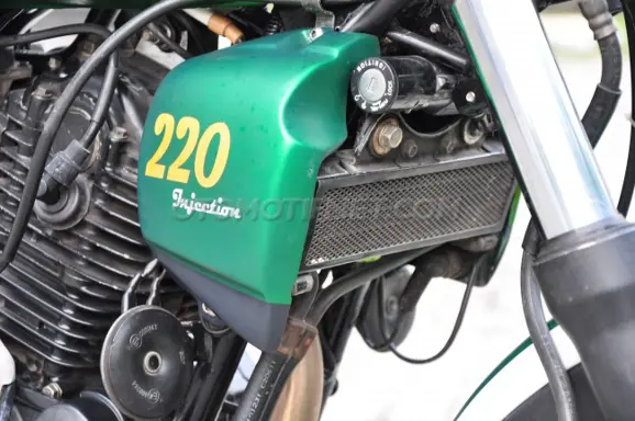 Modified Bajaj Pulsar 220F