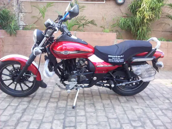 Custom Bajaj Avenger