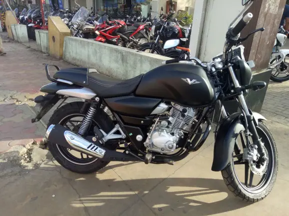 Custom Bajaj V15