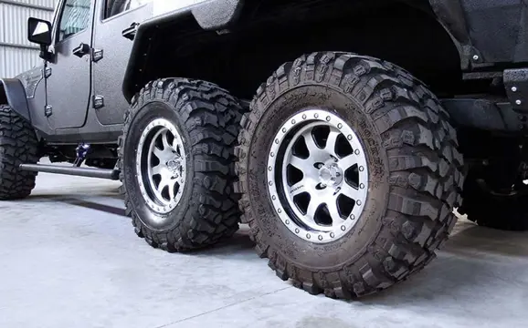 Jeep Wrangler 6×6