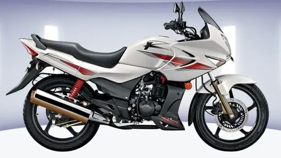 New_Hero_Honda_Karizma_R_12