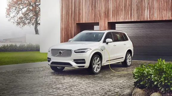 Volvo XC90 T8 Hybrid