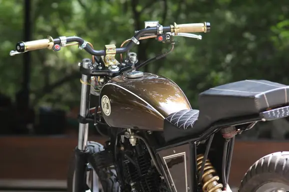 Modified Bajaj Pulsar 220F