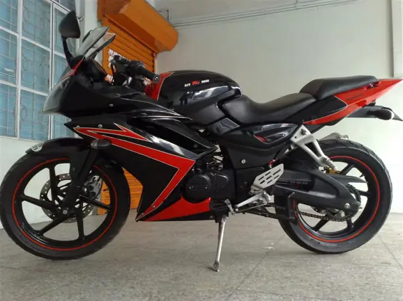 Modified Bajaj Pulsar 220F