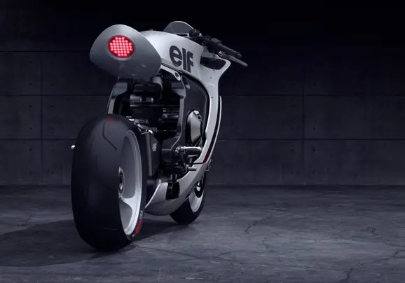 06_rear_slightleft_c