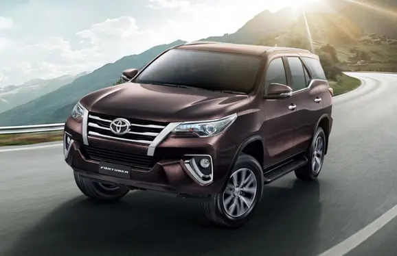 2016-toyota-fortuner-121