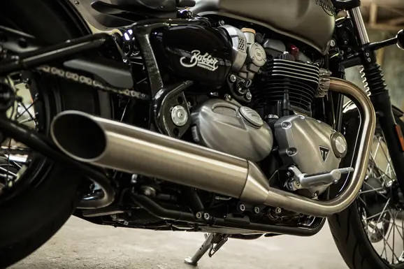 new-triumph-bobber-4