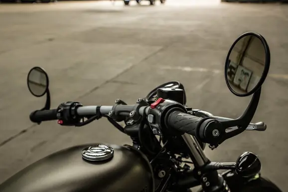 new-triumph-bobber-6