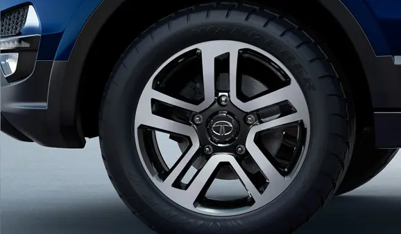 tata-hexa-exterior-19-inch-alloy-wheels