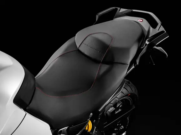 2017-ducati-multistrada-950-07