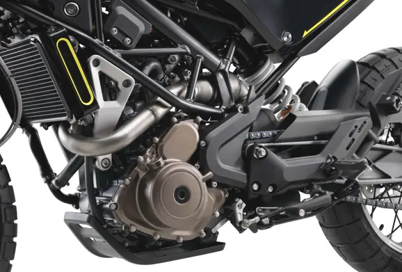 2017-husqvarna-svartpilen-401-01