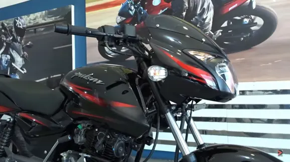 2017-pulsar-pic-headlamp-tank