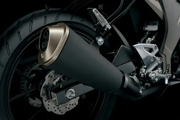 suzuki_gsx-s125_2017_20