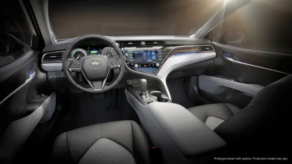 2018-toyota-camry-hybrid-xle-02-f2f821a317631560688b5c3fc036-1