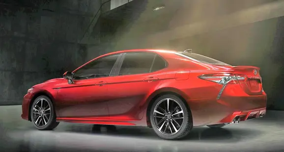 2018-toyota-camry-xse-04-0aee1553a75c282f197bc4288196c0b75ca-1