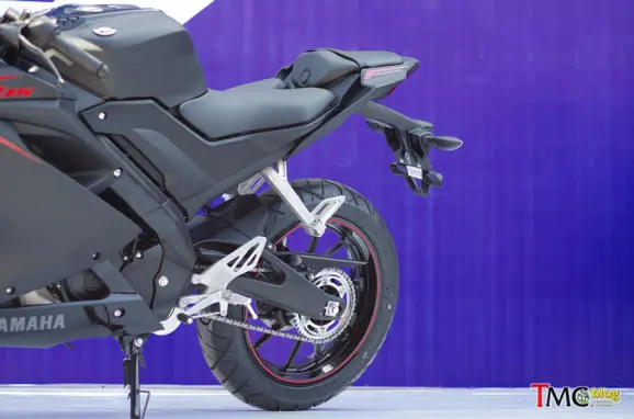 yamaha_r15_2017_004