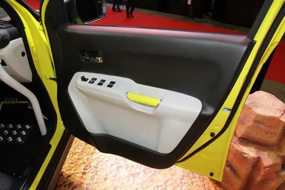 maruti-suzuki-ignis-motocross-style-17