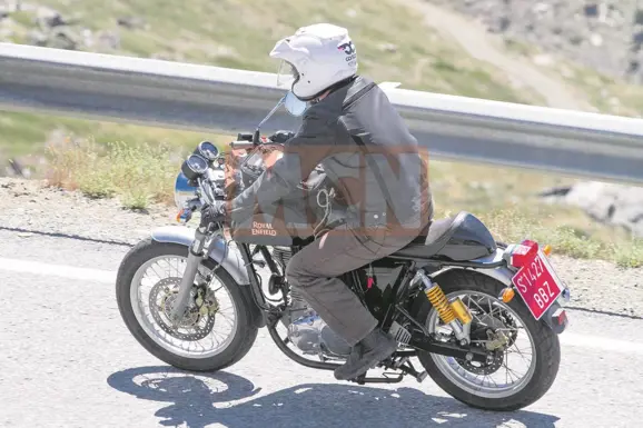 royal-enfield-750-abs-1