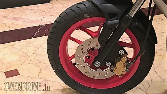 2017-aprilia-sr150-race-3