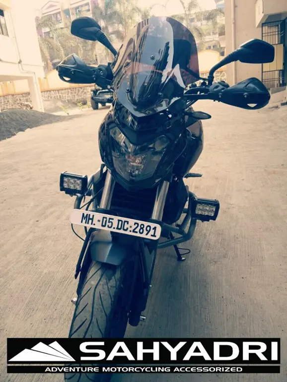 bajaj-dominar-400-accessories-1