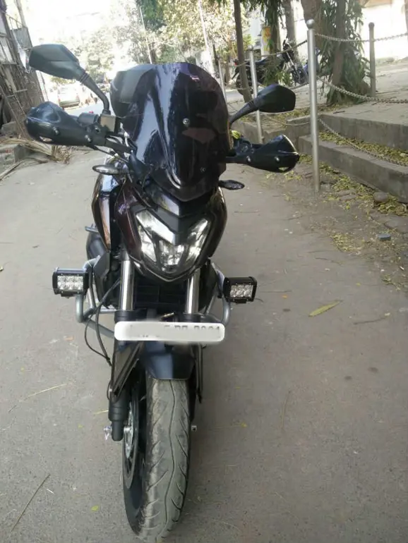 custom-made-bajaj-dominar-400-accessories-1
