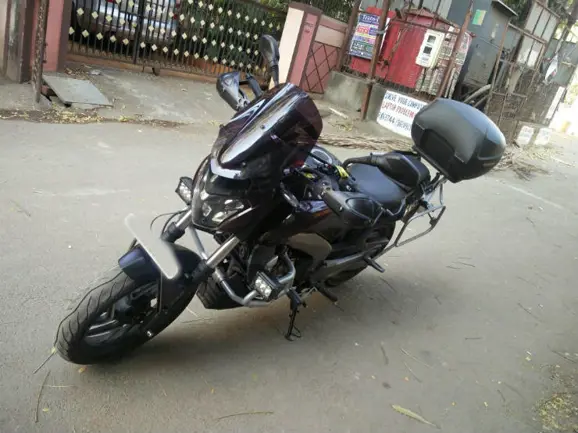 custom-made-bajaj-dominar-400-accessories-3