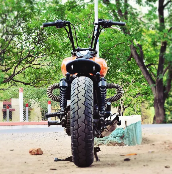 modified-bajaja-avenger-by-ornithopter-moto-design