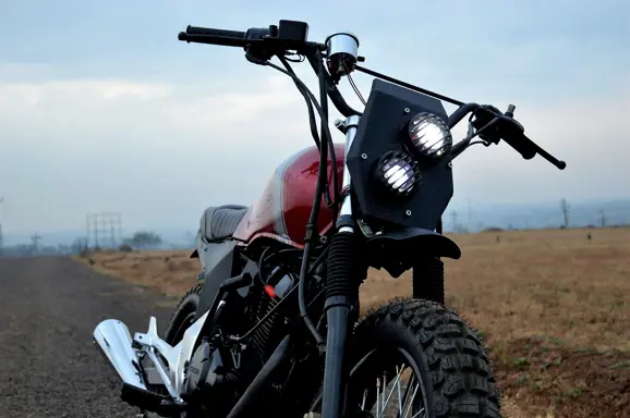modified-honda-cb-unicorn-scrambler-motorcycle-twin-double-headlight-grill-by-furious-customs-tail-light