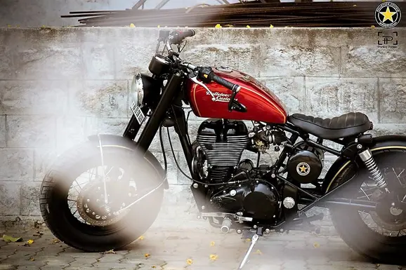 modified-royal-enfieldthunderbird-350-vintage-bobber-by-bulleteer-customs