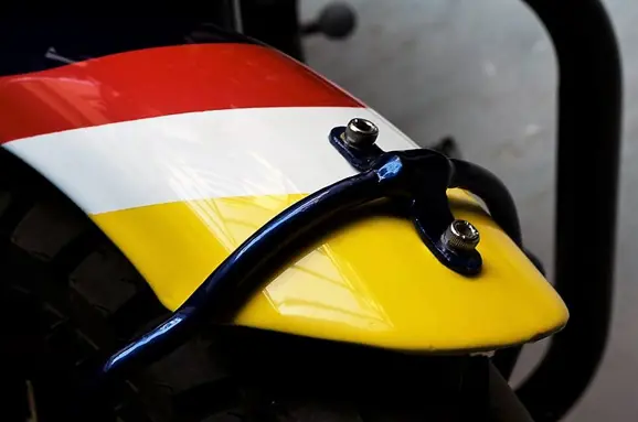 royal-enfield-classic-350-zafiro-eimor-customs-front-fender